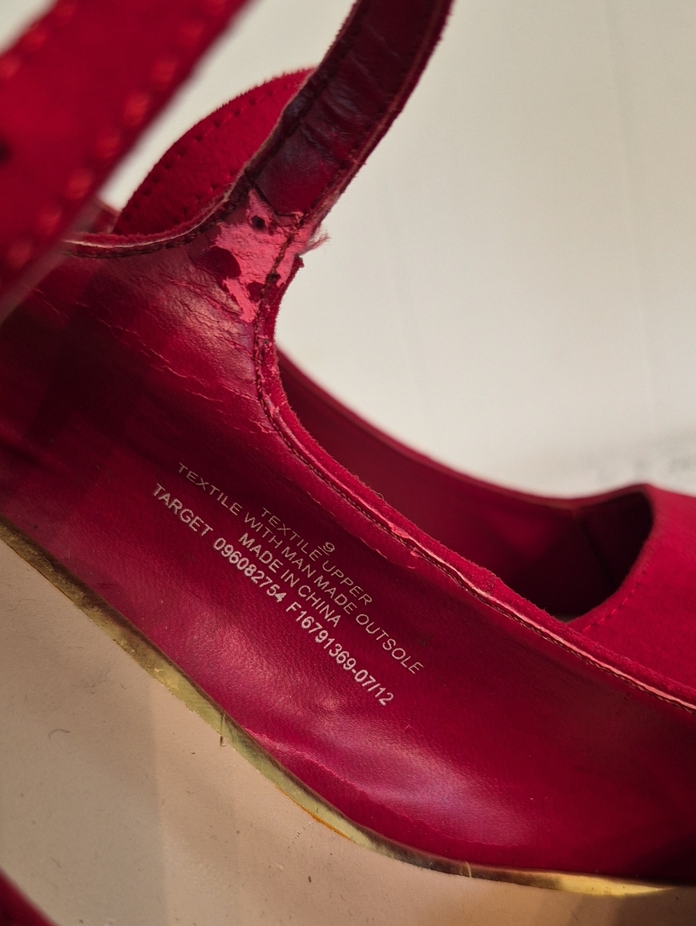 💐Mossimo Cherry Red Faux Suede Mary Jane Platform Pumps Sz 9 - Picture 10 of 11